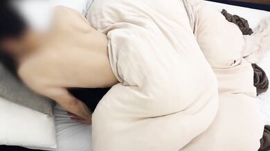[Dirty talk sex with stepmom] "I will be your ejaculation toy...!" Please see a horny married woman
