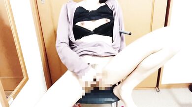 Personal shooting] Perverted nasty married woman who can't stand horny while playing erotic games an