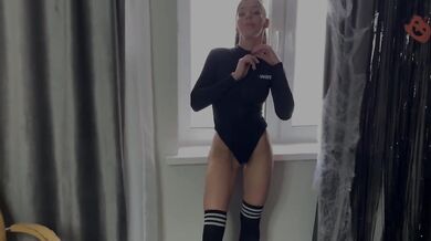 Fucked the Streamer Girl before a live broadcast
