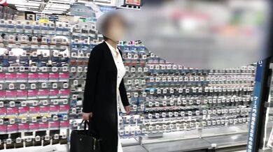 『個人撮影』巨乳熟女にピタッと白ワンピでノーブラ散歩＆お買い物ポッチが。 japanese/hentai/asian/milf/step mom/big tits/日本人/熟女/巨乳/素人/潮吹き