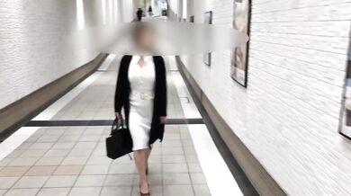 『個人撮影』巨乳熟女にピタッと白ワンピでノーブラ散歩＆お買い物ポッチが。 japanese/hentai/asian/milf/step mom/big tits/日本人/熟女/巨乳/素人/潮吹き