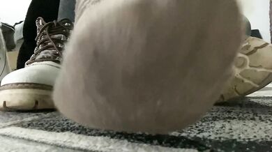 Smelly Feet And Toes Winter Boots JOI