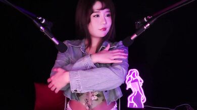 ASMR Body Skin Scratching