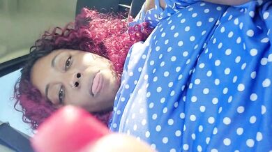 Thick Ebony milf public pussy play in parking lot