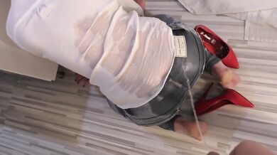 Desperate Pee in Jeans in Kitchen next He Pee on My Ass Tits and in Mouth