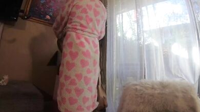 young MILF gets STUCK and fucked in a moving box