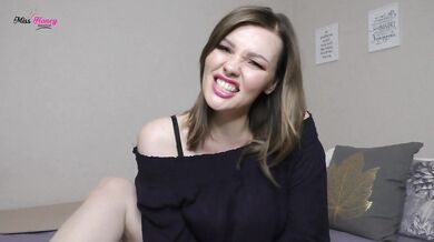 Smelly feet JOI for small dick loser