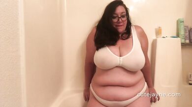 Big Tit BBW Milf Gets Wet in White Bra and Thong