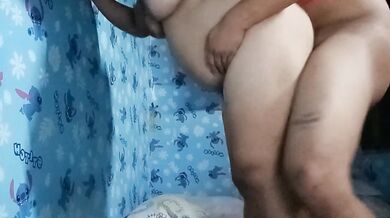 Hot mom afraid that we get caught! Pinay