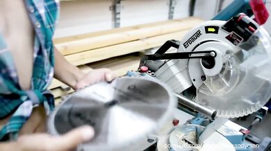 DIY bed 1 - Miter saw disc changing