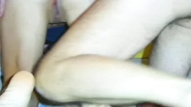 Guy eat his own creampie. (creampie eating)