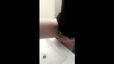 Compilation 5 videos I can also pee standing like a guy