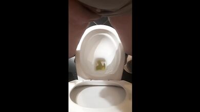 Compilation 5 videos I can also pee standing like a guy