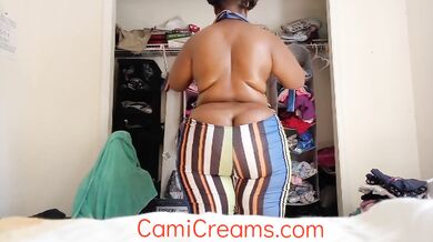 Big Booty Ebony Butt Crack Exposed in Tight Small Pants BBW Oiled Asscrack Back Fat - Cami Creams