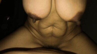 33 YEAR THAI MOM RIDES A DICK ..7.