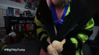 Big Titty Sabertooth gf gets LEWD