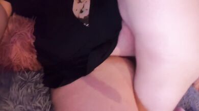 Chubby red head taking a creampie in her fat pussy