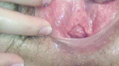 Slut milf with her wet pussy close up