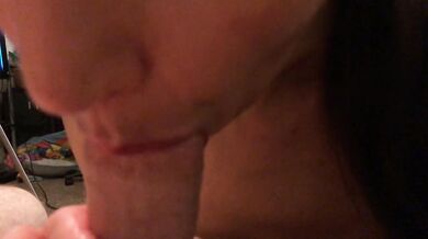 Amateur girl loves giving blowjobs and swallowing cum POV