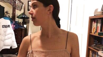 Amateur girl loves giving blowjobs and swallowing cum POV