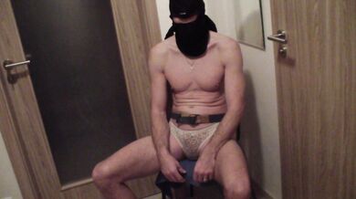 Mrs. Nicole has a very submissive client - femdom hard handjob