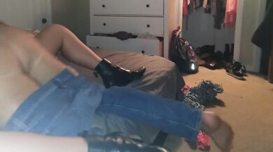 Horny tinder milf pulls up her skirt after coming home from party