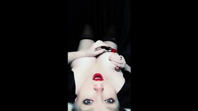Red Lipstick Clit Vibrator - Eye Contact Loud Shaking Orgasm