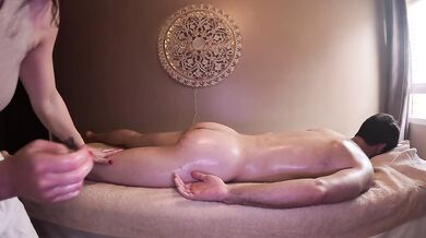 relaxing hot oil massage
