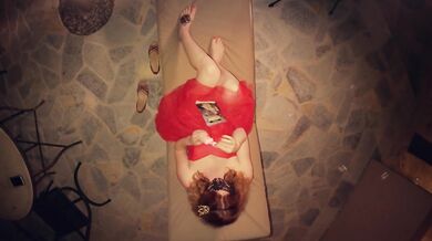 Young Ginger Princess Reading Poems Gets Hairy Pussy Licked and Fucked