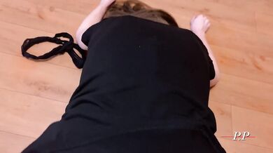 Casting a Russian girl at home and immediately in the ass