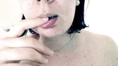 Italian ASMR brain orgasm with my tongue on your cock Insalivated fingers