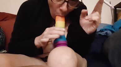Shantastic smoking rainbow dildo fun