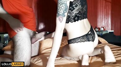 I stay at home and fuck my roommate - Italian amateur