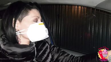 Ladymuffin viene fottuta dal coronavirus ( trailer)