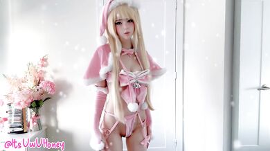 Marie Rose Cosplayer Fucks Candy Cane Toy in Slutty Christmas Outfit!