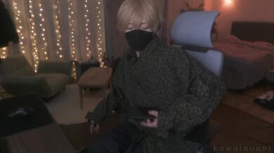 Blonde bum boyfriend who didn't make it in time for Christmas.