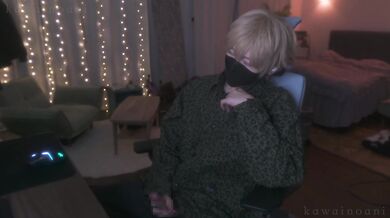 Blonde bum boyfriend who didn't make it in time for Christmas.