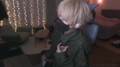 Blonde bum boyfriend who didn't make it in time for Christmas.