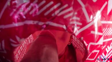 Glory Hole-llelujah!!! Mae Rainz Gets Railed By Thick Rod For Christmas
