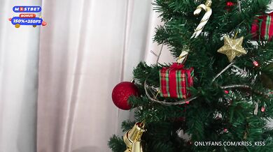 The Grinch Stole Christmas and Hard Fucking My Pussy! FREE SUB OF in the comments