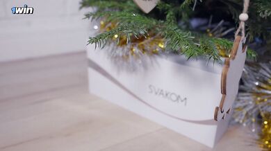 My naughty gf couldn't wait for Christmas and gave me a new toy and her pussy - SVAKOM ALEX NEO 2