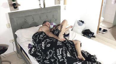 I fuck my boyfriend and he fills my pussy with milk