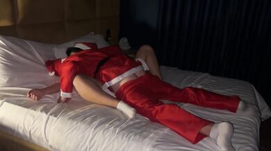 Santa grants young mother's wish to get pregnant