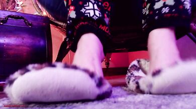 Merry Christmas Slippers Slut