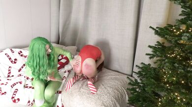 Lady Mononoke Grinch Xmas fun with redhead elf in bondage, spanking, blowjob and strapon fucking