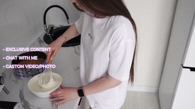 Stepsister was making cheesecake but got cum in her mouth. Fucked in the kitchen - Deluxe_Bitch