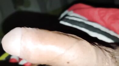 Que te parece mi polla grande ? Te gusta ?
