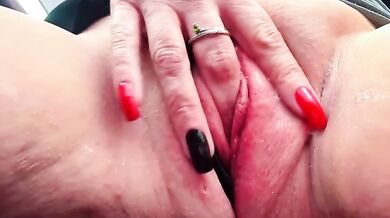 Cumming at work again