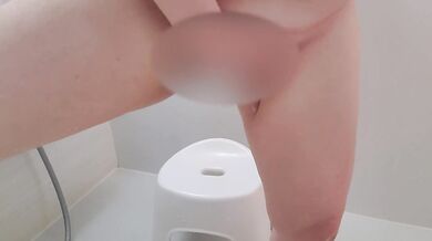 【オナニー・自撮り】お風呂オナニーで感じる人妻