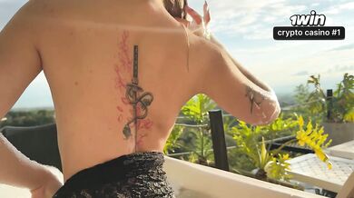 A stranger fucks me in the hotel's public jacuzzi! Nath Gómez